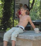 LR2T's BoyPics24 17.jpg