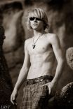 LR2T BoyPics56 5.jpg