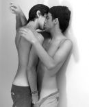 F2Bme Kiss 5.jpg