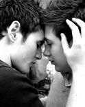 F2Bme Kiss 6.jpg