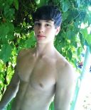 LR2T BoyPics97 17.jpg