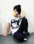 Sitting Cute 7.jpg