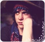 Andrew VanWyngarden 4.jpg