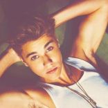 Justin so hot <3 10.jpg