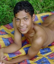 Julio-Eric 59a1d4ded0585.jpg