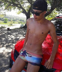 Hot Boys  5c02f100939f8.jpg