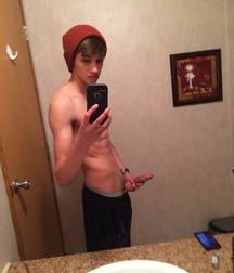 Hot Boys and more....... 5c046ce7ab66f.jpg