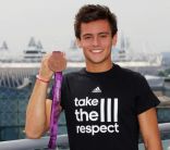 Tom Daley--Please tell you're gay 4.jpg