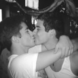 sators a kiss is love 13.jpg