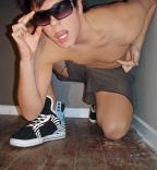 Cute skaters 3 4.jpg