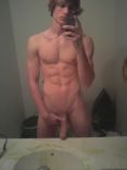Hot boys self pics 14.jpg