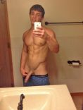 Hot boys self pics 2.jpg