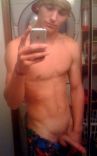 Hot boys self pics 6.jpg