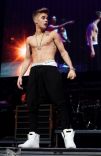 Justin bend over! 12.jpg
