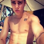 Bieber Wallpapers 4.jpg