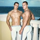 Twins 5.jpg