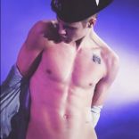 Random Hotness, Justin Bieber 18.jpg