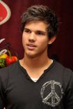 Random Hotness, Taylor Lautner 11.jpg