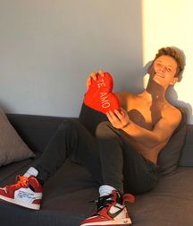 I can't decide young cute boys porn 5e51528209832.jpg