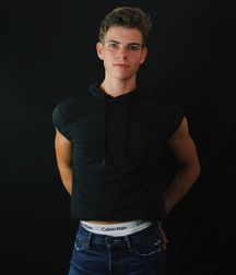 Several pictures cute twinks porn shirtless 5e76eb934ea73.jpg