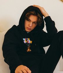 Several pictures cute twinks porn shirtless 5e76ec121cff0.jpg