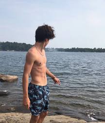Random Shoes Shirtless Twinks Porn 5e816f7d8352a.jpg