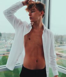 Random Shoes Shirtless Twinks Porn 5e816ff93eaad.jpg