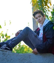 Random Shoes Shirtless Twinks Porn 5e81700fafb8c.jpg