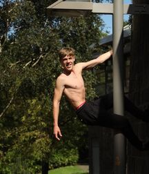 Ninety-six Random Images Cute Shirtless Teen 5f107691b36e1.jpg