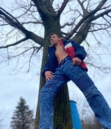 Ninety-six Random Images Cute Shirtless Teen 5f107693d7b8b.jpg