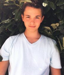 Ninety-six Random Images Cute Shirtless Teen 5f1076b82b09e.jpg