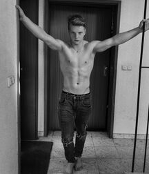 Gallery Mille Twink Gay Tube 605a9c5146a96.jpg