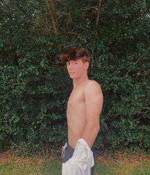 Eighty Five Gay Tube Shirtless Twink 619db2a2b9e10.jpg