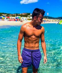 Eighty Five Gay Tube Shirtless Twink 619db331f176e.jpg