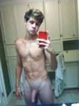 himself-43 3.jpg