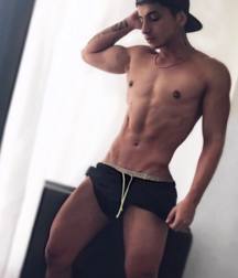 Carlos 5dc8d6b0b6d1a.png