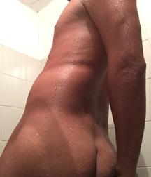 Carlos 5dc8d811e6125.jpg