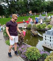 Carlos 5dc8d826c17e8.jpg