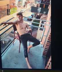 Carlos 5dc8d9aa4d0b6.jpg