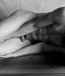 Posing 001 583d4b84f38ca.jpg