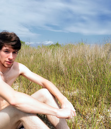 Posing 001 583d4b965559e.jpg