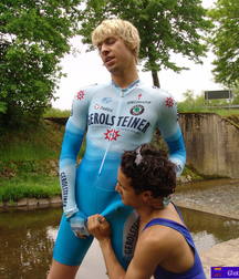Boys, Fun Pics 5df9dfb26de00.jpeg