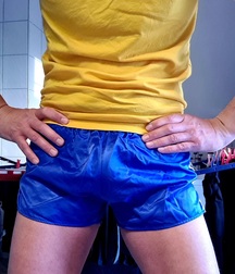 Boys pics gay tube flex  5f9bb42992e6f.jpeg