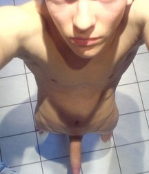 hot Naked 587d3cbab8aff.jpg
