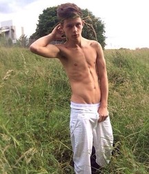 Boy for Thoughts 587fcb364d426.jpg