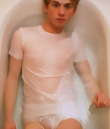 Boys - Water 587fd733de248.jpg