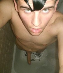 Boys - Shower 587fe15bc8b26.jpg