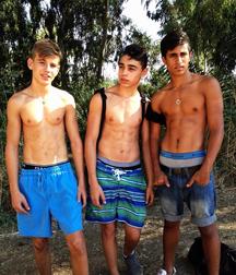 Summer Boys 5888f94ccbc55.jpg