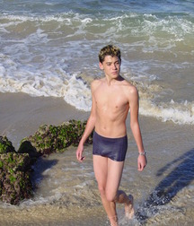 Boy by himself 5890b70cb29e6.jpg