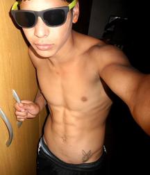 Boys Something On 58a9f732536a9.jpg